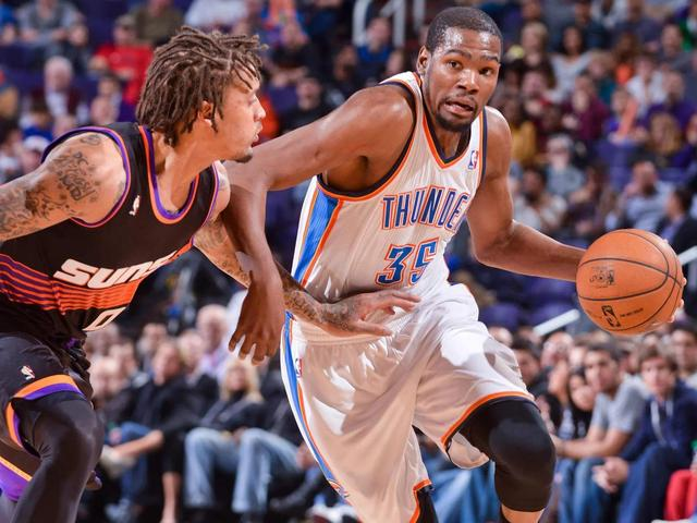 他甚至在训 他甚至在训