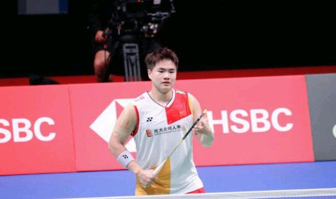 走向国际舞 走向国际舞