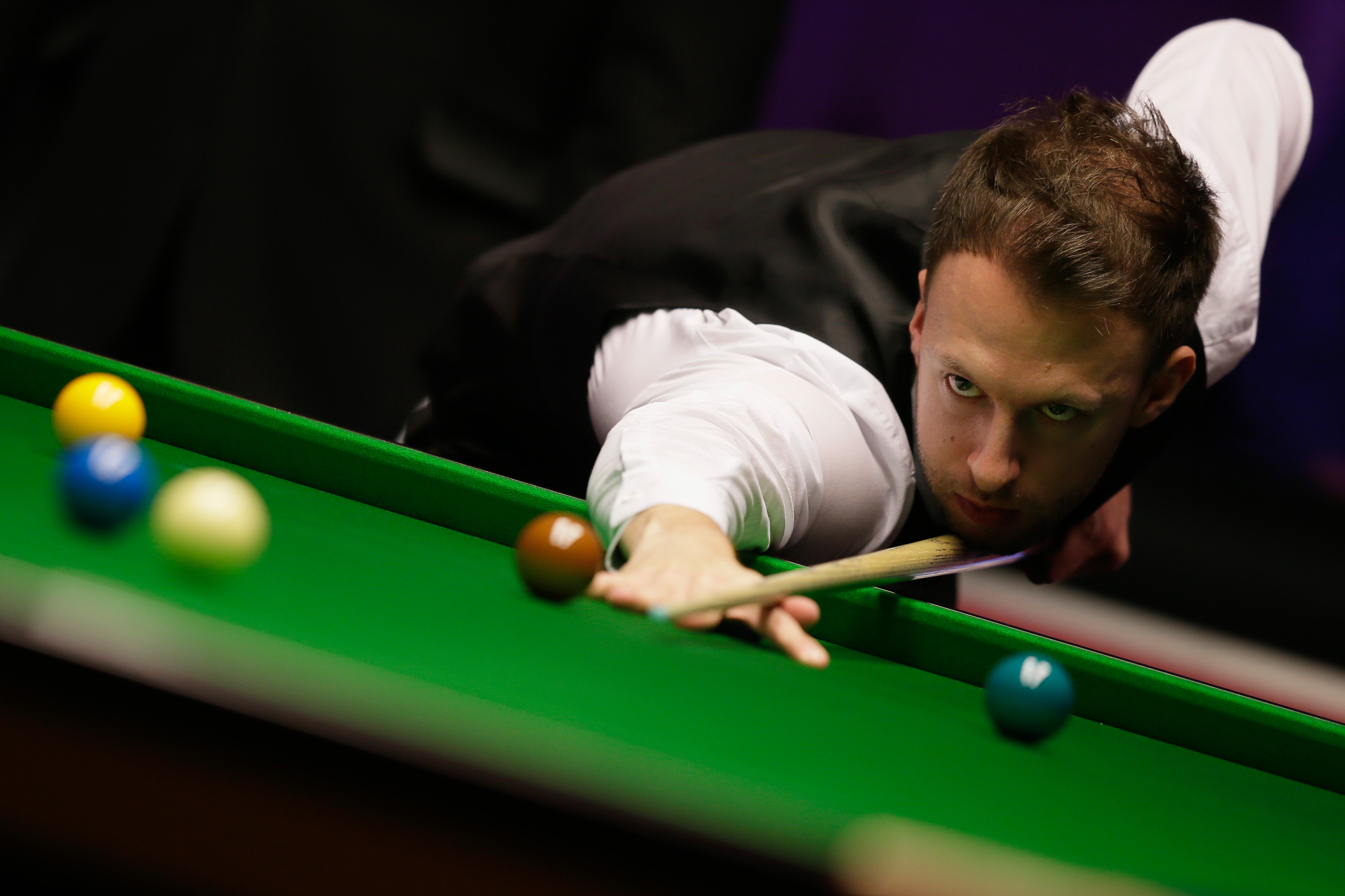 的头几场比 的头几场比